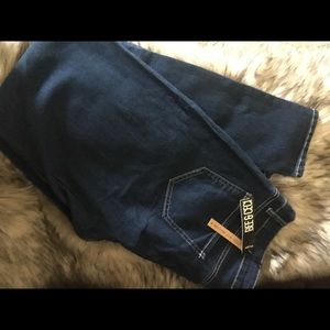 Mid rise plus skinny